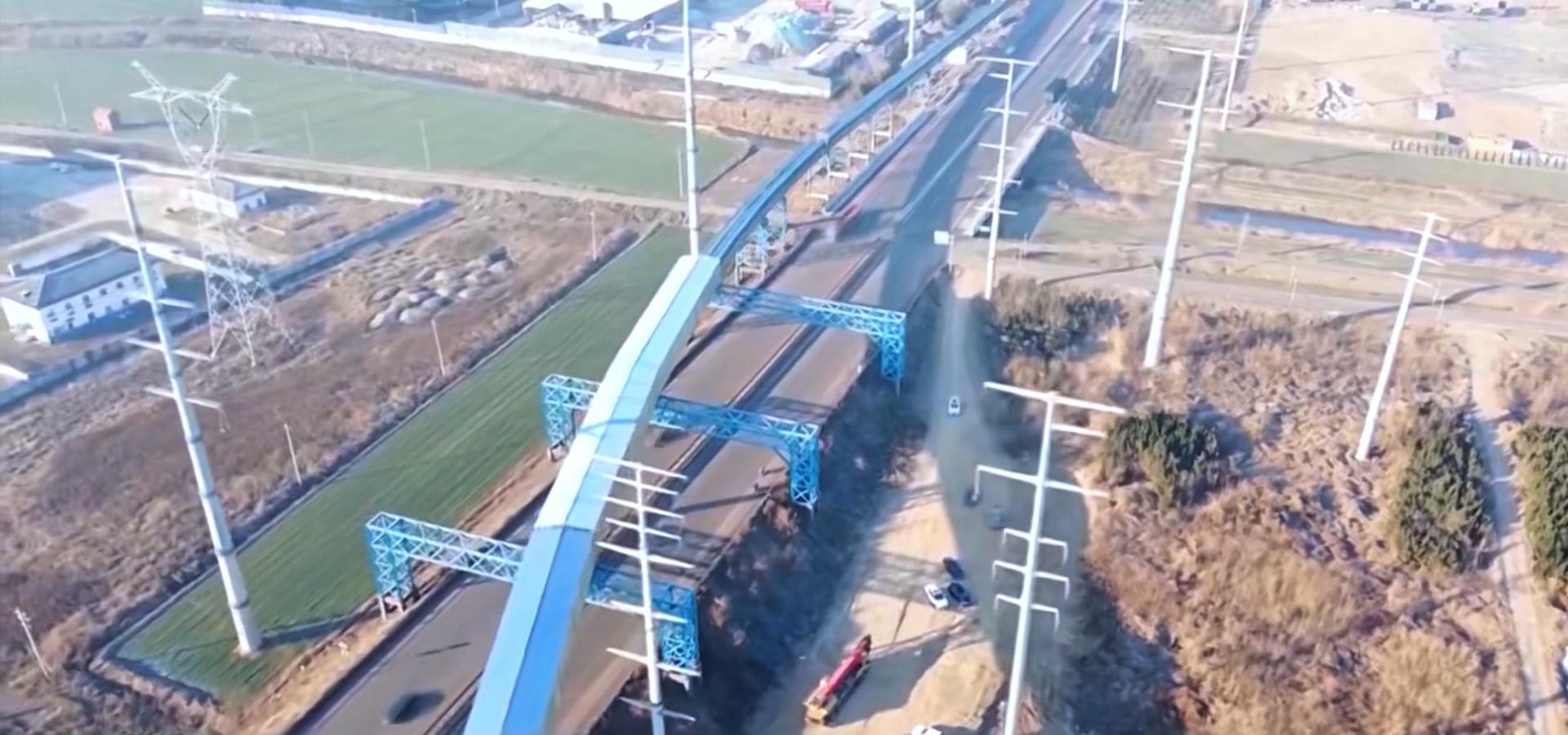 17453045047762436FC8.jpg 17453045047762436FC8.jpg