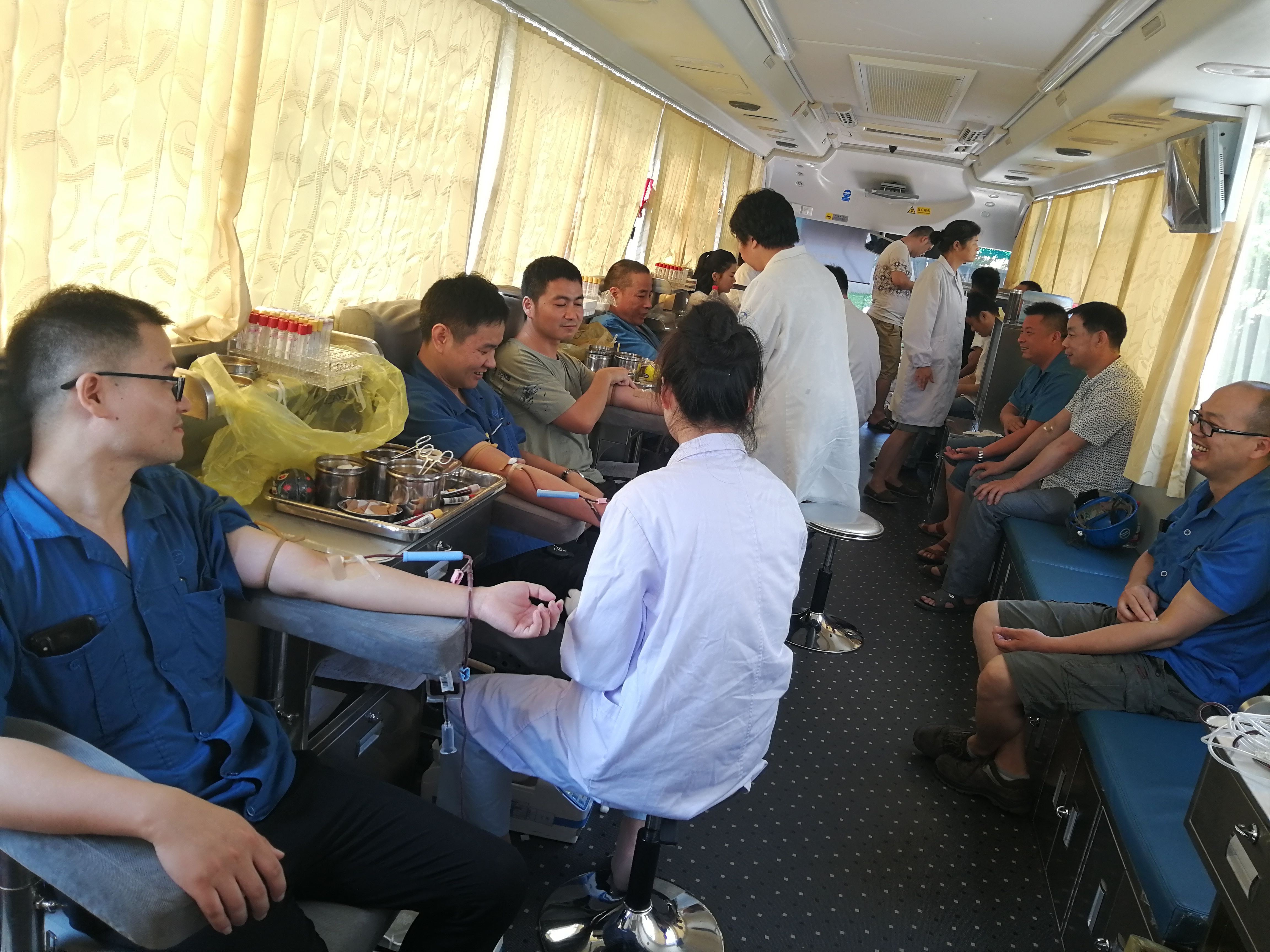 ��˾��֯Ա��������Ѫ